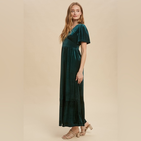 Emerald Babydoll Bodice Short Sleeve Velvet Maxi Dress - Picture 5 of 7